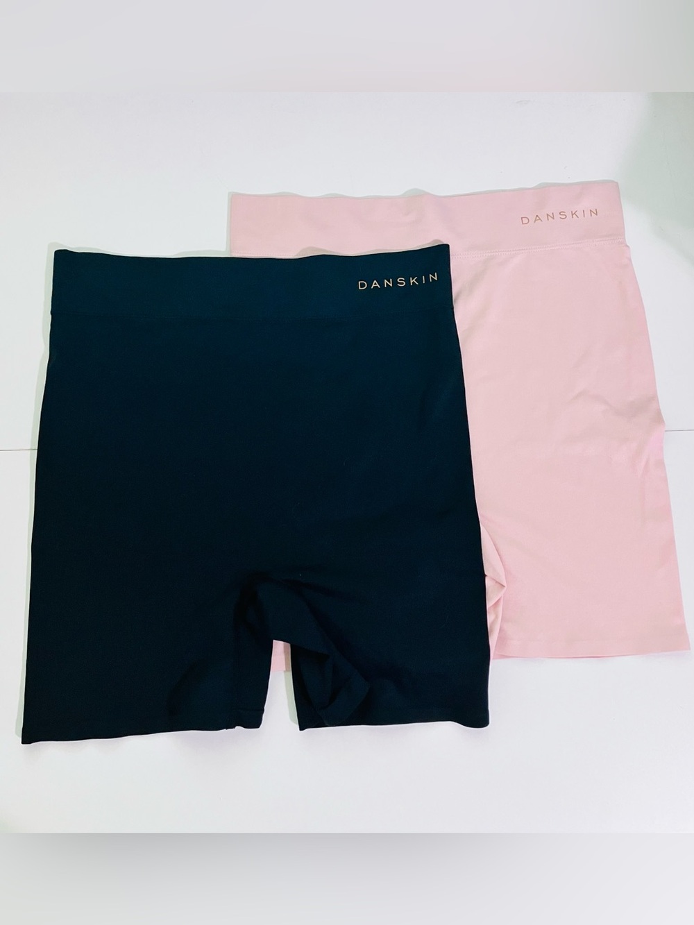 Danskin Intimates Slip Shorts 2 pair Black and Pink SIze Large